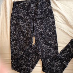 Lululemon Wunder Under Leggings